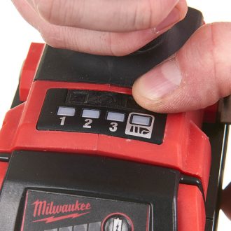 Шуруповерт ударный аккумуляторный MILWAUKEE M18 FID2-502X